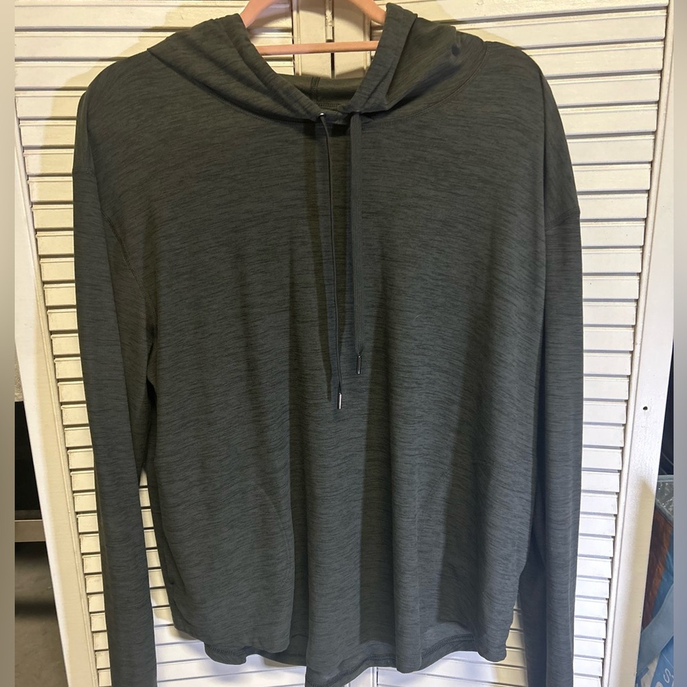 Old navy active large breathe on hoodie long sleeve tee